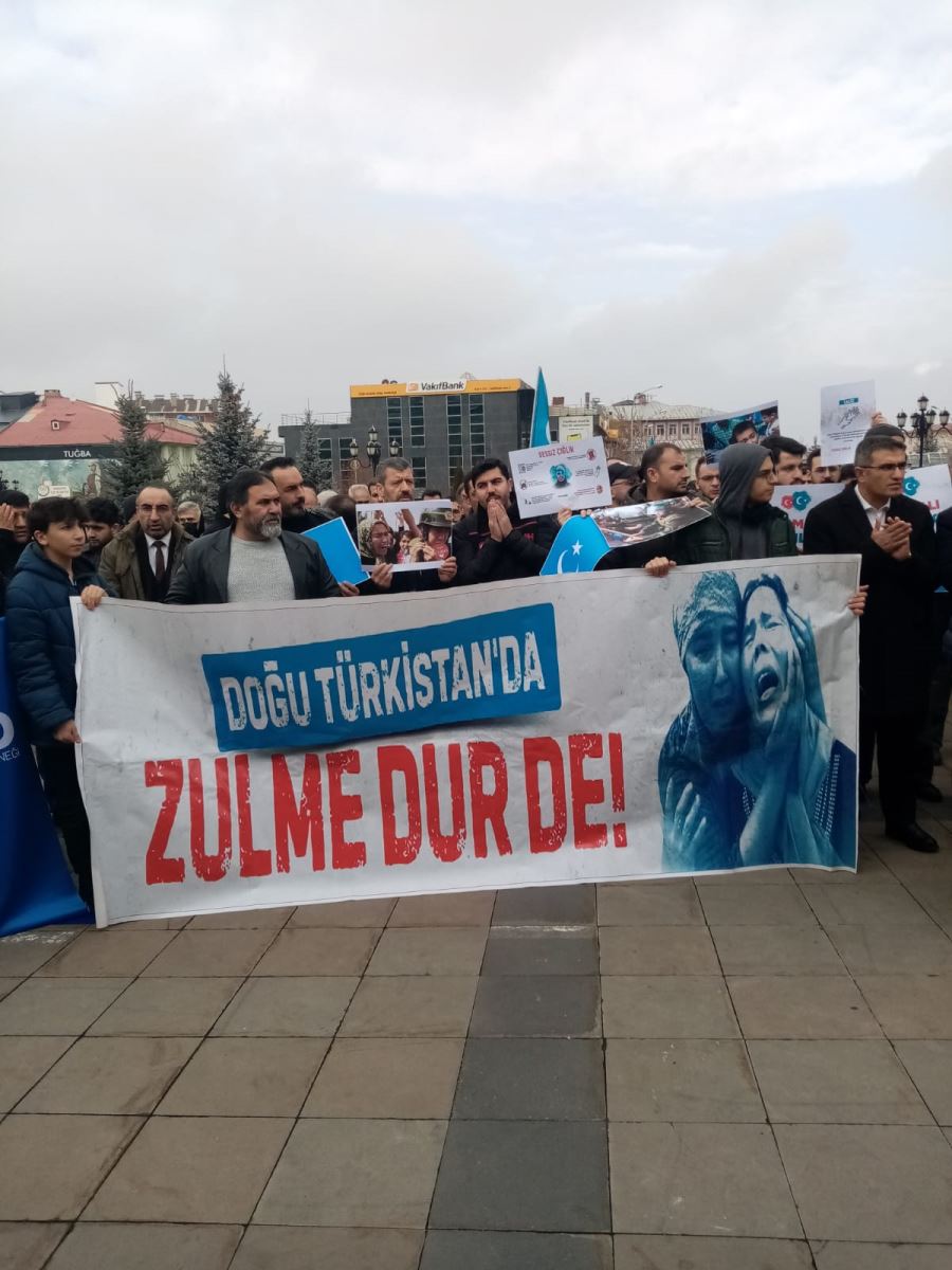 Anadolu Gençlik’ten Doğu Türkistan’daki zulme tepki