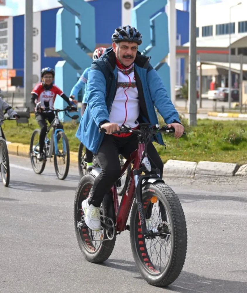 Vali Çiftçi Tabyalarda pedal çevirdi