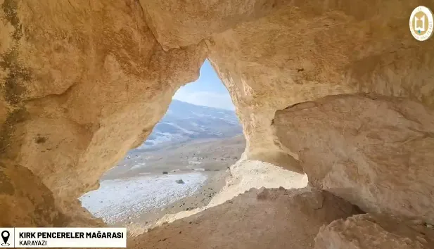 Runik harflerin 5 tanesinin Karayazıda  yazıldığı Kırk pencereli mağara artık bizlerle