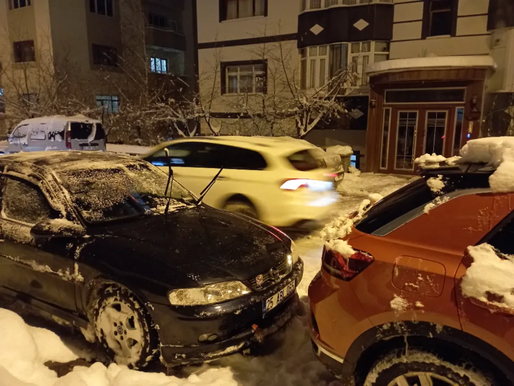 Buzlu yollar sebebi ile Erzurum