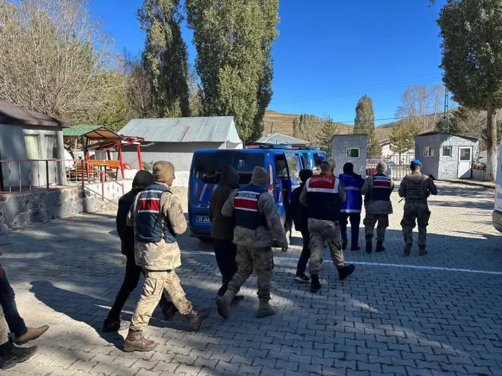 Aralarında Filistinli nin de bulunduğu 59  göçmeni jandarma yakaladı