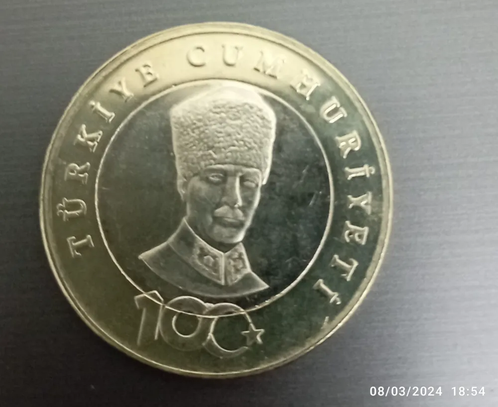 Yeni 5 liralar tedavülde