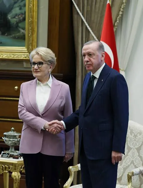 Akşener