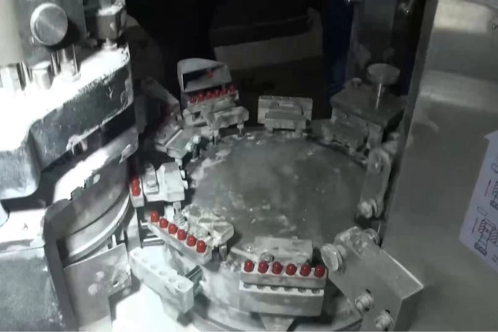 İstanbul’da dev uyuşturucu operasyonu... 15 ton bonzai üretilebilecek madde ele geçirildi