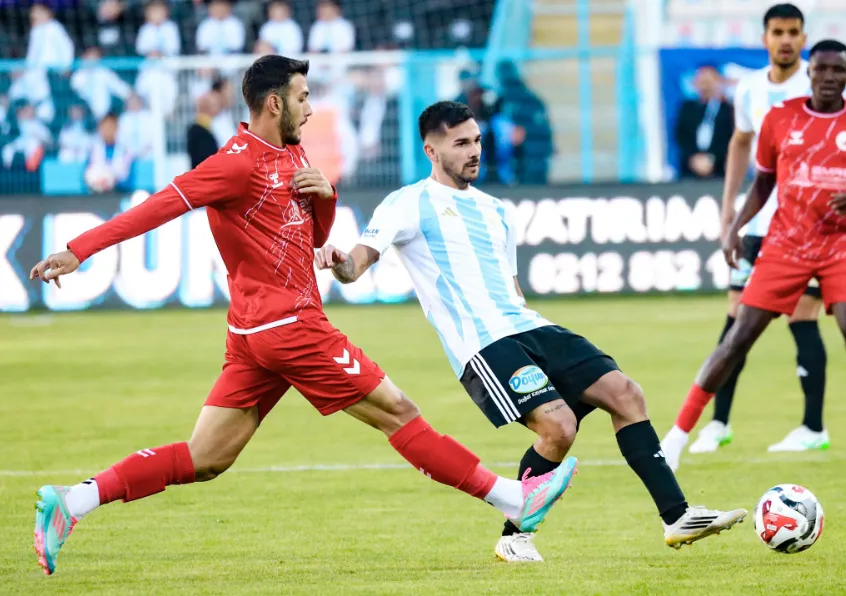 Mavi beyazlı takım şok yaşattı